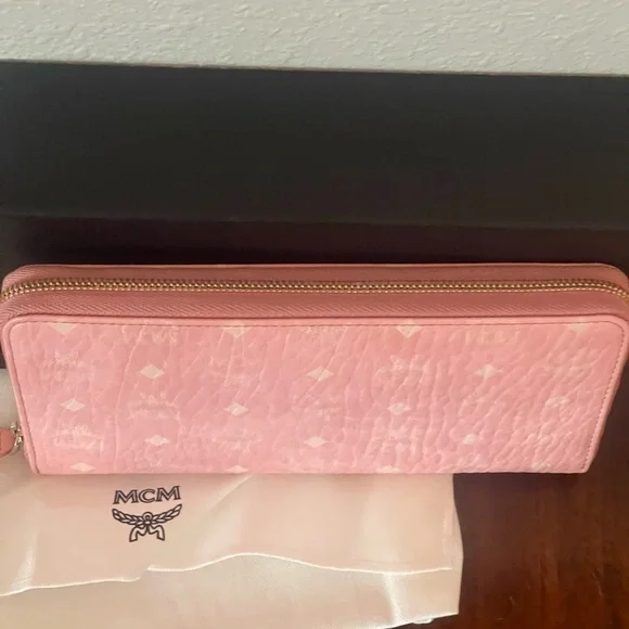 MCM Pink Leather Wallet - Picture 2 of 4